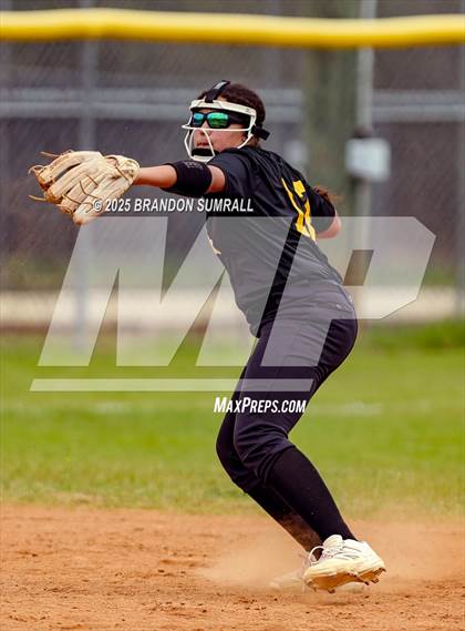 Thumbnail 3 in Isabella vs Thorsby (Chilton County Tournament Round 1) photogallery.