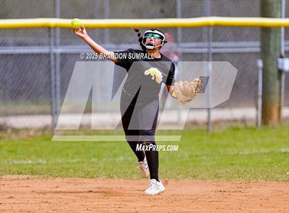 Thumbnail 3 in Isabella vs Thorsby (Chilton County Tournament Round 1) photogallery.