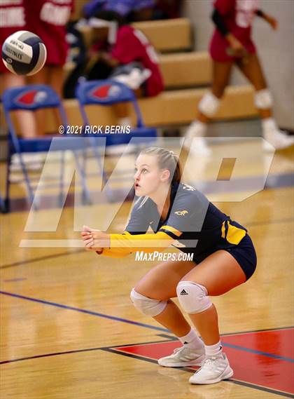 Thumbnail 1 in Oak Ridge vs. Cypress Ranch photogallery.