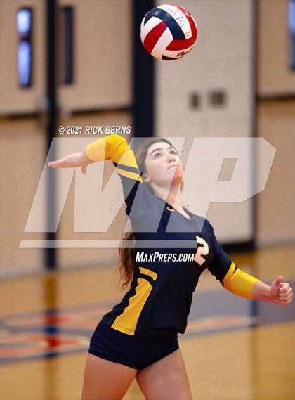 Thumbnail 3 in Oak Ridge vs. Cypress Ranch photogallery.
