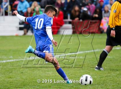 Thumbnail 1 in Arapahoe vs. Rampart (CHSAA 5A Second Round) photogallery.