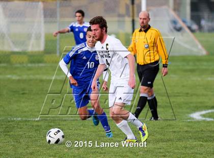 Thumbnail 3 in Arapahoe vs. Rampart (CHSAA 5A Second Round) photogallery.