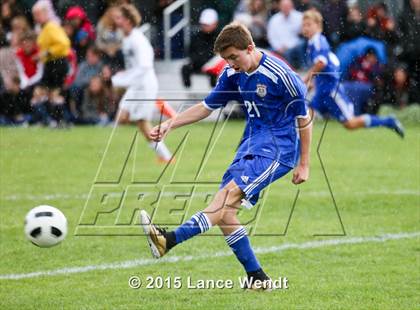 Thumbnail 3 in Arapahoe vs. Rampart (CHSAA 5A Second Round) photogallery.