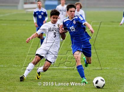 Thumbnail 3 in Arapahoe vs. Rampart (CHSAA 5A Second Round) photogallery.