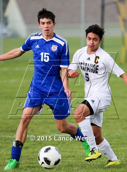 Thumbnail 3 in Arapahoe vs. Rampart (CHSAA 5A Second Round) photogallery.