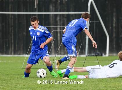 Thumbnail 2 in Arapahoe vs. Rampart (CHSAA 5A Second Round) photogallery.