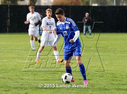 Thumbnail 2 in Arapahoe vs. Rampart (CHSAA 5A Second Round) photogallery.