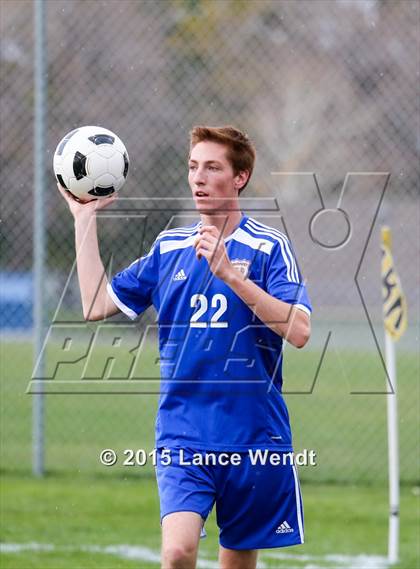 Thumbnail 2 in Arapahoe vs. Rampart (CHSAA 5A Second Round) photogallery.