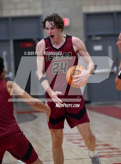 Thumbnail 2 in JSerra Catholic @ Mater Dei photogallery.