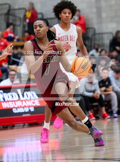 Thumbnail 2 in JSerra Catholic @ Mater Dei photogallery.