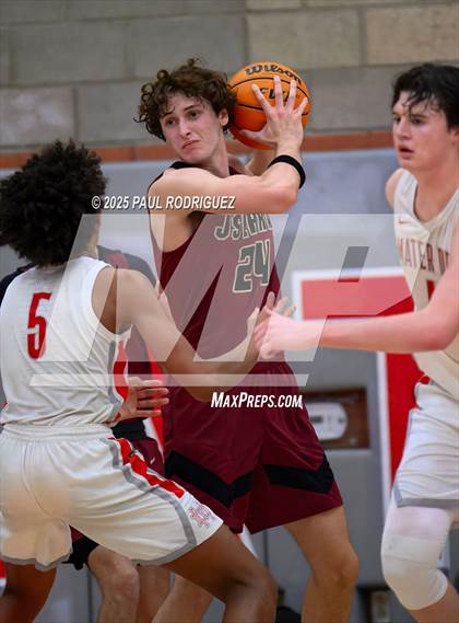 Thumbnail 2 in JSerra Catholic @ Mater Dei photogallery.