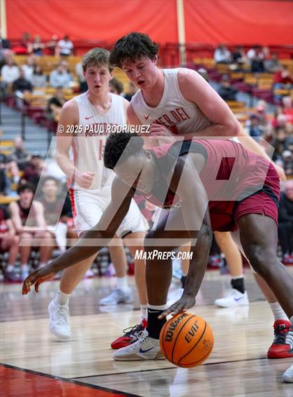 Thumbnail 2 in JSerra Catholic @ Mater Dei photogallery.
