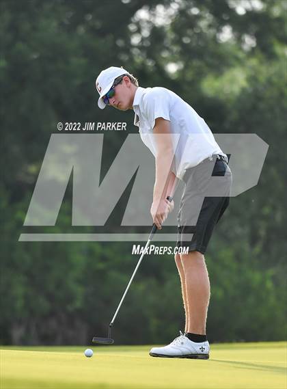 Thumbnail 1 in UIL 5A Championship photogallery.