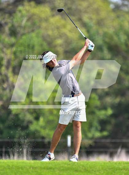 Thumbnail 2 in UIL 5A Championship photogallery.
