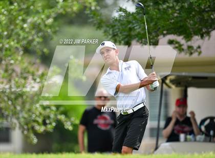 Thumbnail 2 in UIL 5A Championship photogallery.