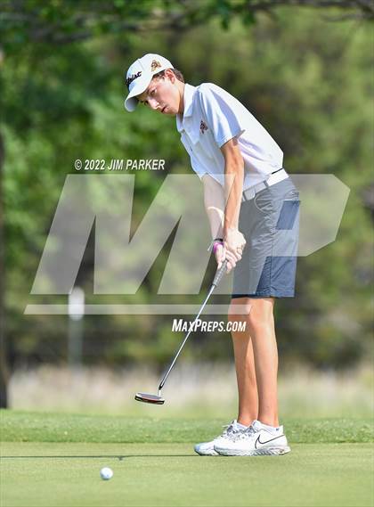 Thumbnail 1 in UIL 5A Championship photogallery.