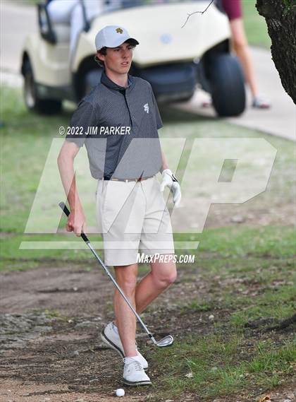 Thumbnail 2 in UIL 5A Championship photogallery.