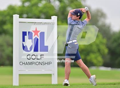 Thumbnail 1 in UIL 5A Championship photogallery.
