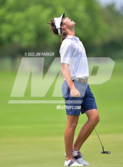 Thumbnail 2 in UIL 5A Championship photogallery.
