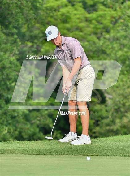 Thumbnail 2 in UIL 5A Championship photogallery.