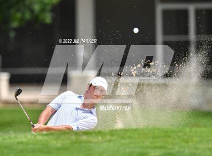 Thumbnail 2 in UIL 5A Championship photogallery.