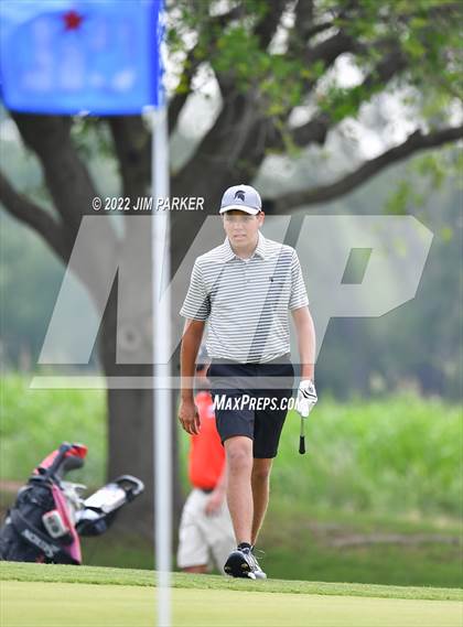 Thumbnail 1 in UIL 5A Championship photogallery.