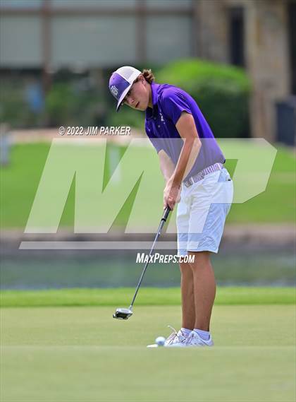 Thumbnail 2 in UIL 5A Championship photogallery.
