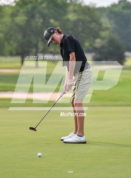 Thumbnail 2 in UIL 5A Championship photogallery.