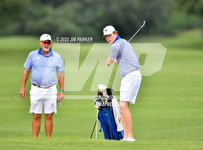 Thumbnail 1 in UIL 5A Championship photogallery.