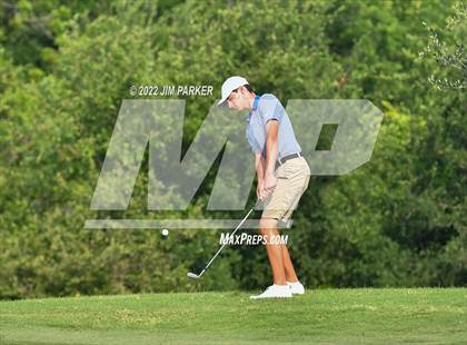 Thumbnail 2 in UIL 5A Championship photogallery.