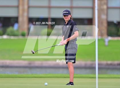 Thumbnail 1 in UIL 5A Championship photogallery.