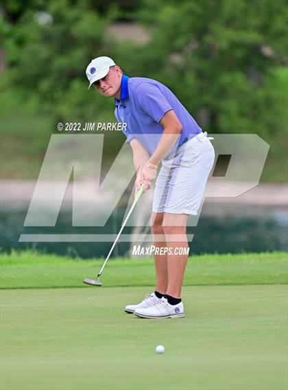 Thumbnail 2 in UIL 5A Championship photogallery.