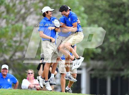Thumbnail 2 in UIL 5A Championship photogallery.