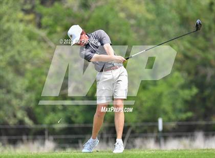 Thumbnail 2 in UIL 5A Championship photogallery.