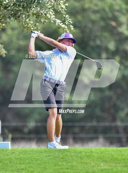 Thumbnail 2 in UIL 5A Championship photogallery.