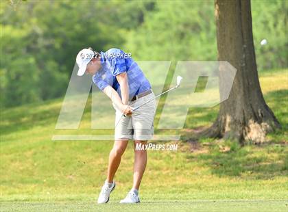 Thumbnail 2 in UIL 5A Championship photogallery.