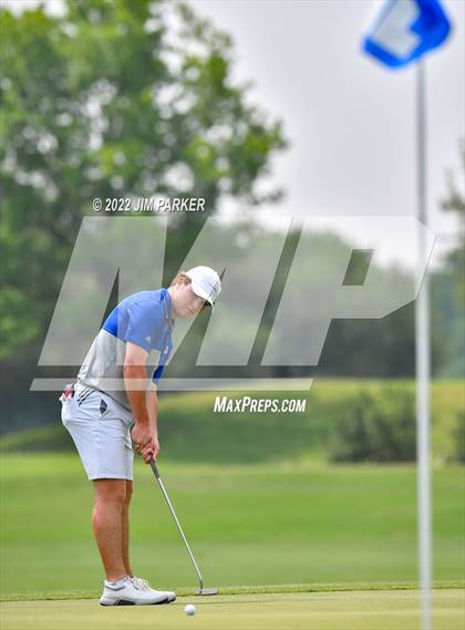 Thumbnail 2 in UIL 5A Championship photogallery.