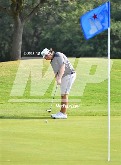 Thumbnail 1 in UIL 5A Championship photogallery.