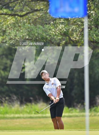 Thumbnail 2 in UIL 5A Championship photogallery.