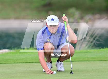 Thumbnail 1 in UIL 5A Championship photogallery.