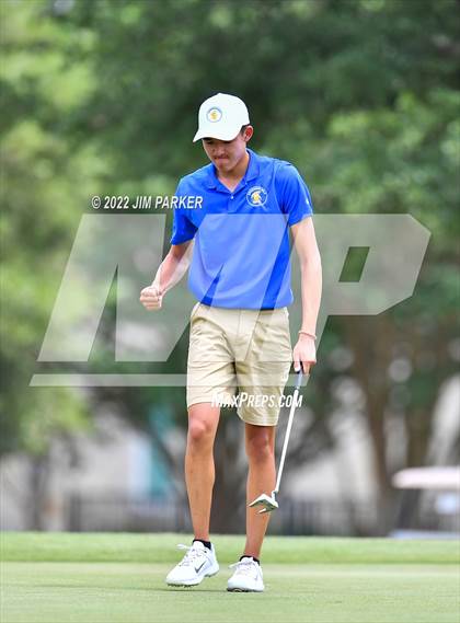Thumbnail 3 in UIL 5A Championship photogallery.