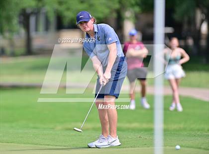 Thumbnail 1 in UIL 5A Championship photogallery.