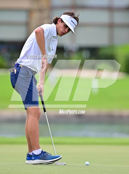 Thumbnail 1 in UIL 5A Championship photogallery.