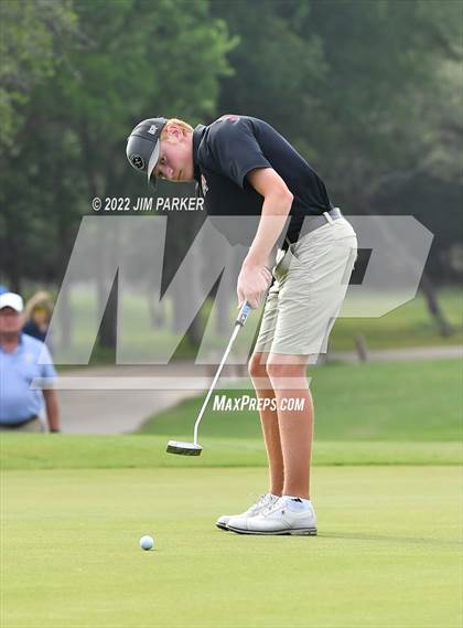Thumbnail 1 in UIL 5A Championship photogallery.