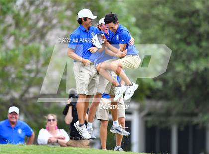 Thumbnail 3 in UIL 5A Championship photogallery.