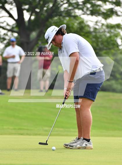 Thumbnail 2 in UIL 5A Championship photogallery.