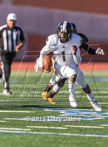 Thumbnail 1 in Steele @ Brennan (UIL 6A Area Playoff) photogallery.