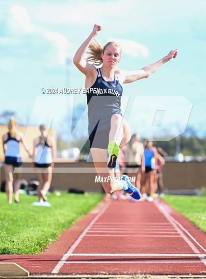 Thumbnail 3 in Morris County Relays (Long Jump) photogallery.