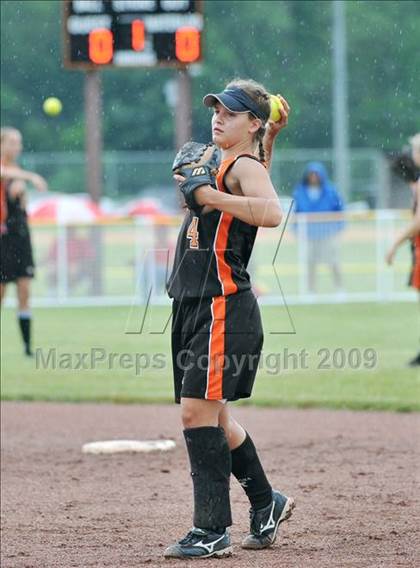 Thumbnail 2 in Fredonia vs, Mechanicville (NYSPHSAA Class B Final) photogallery.