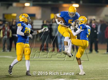 Thumbnail 3 in La Serna @ La Mirada (CIF Final Southern Section Southeast Division) photogallery.